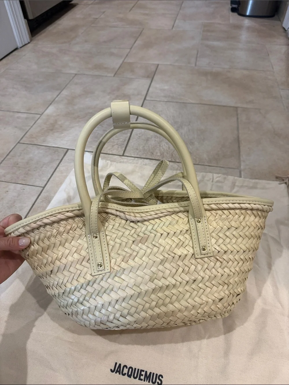 Jacquemus Cream Straw Woven Tote with Leather Trim - Picture 4 of 6